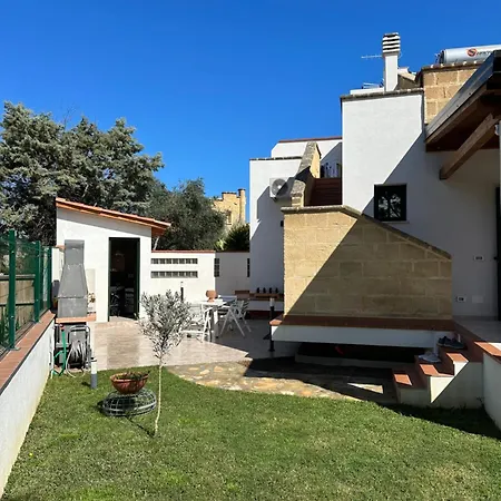 La Mediterranea